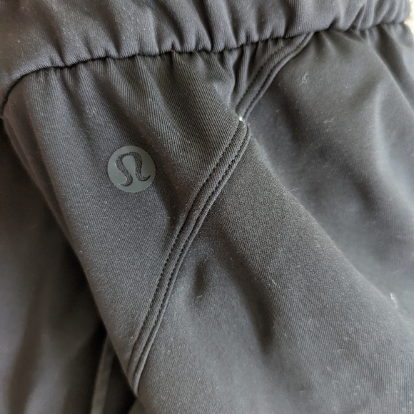 Lululemon Jet Set Crop - Picture 7 of 8